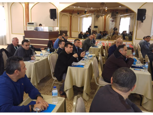 “BELEDİYE ŞİRKETLERİ VE BELEDİYE İLİŞKİLERİ (696 SAYILI KANUN HÜKMÜNDE KARARNAME (KHK) İLE UYUMLU KONULAR)” Eğitim