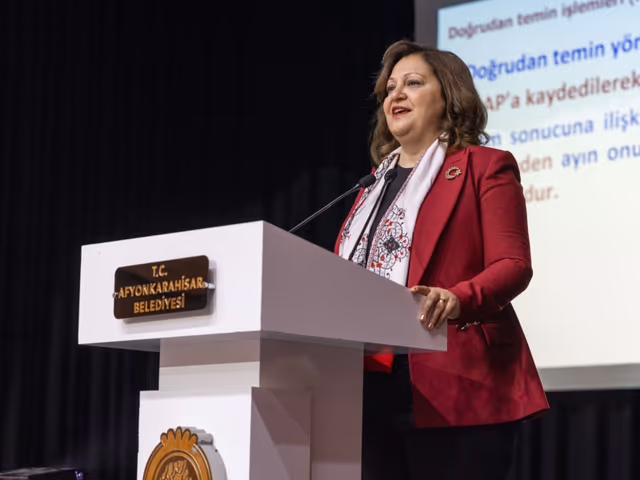 Afyonkarahisar Belediyesinde gerçekleştirilen Hizmet İçi Eğitim Programımız devam ediyor.