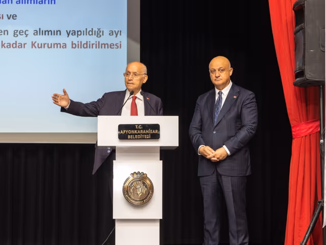 Afyonkarahisar Belediyesinde gerçekleştirilen Hizmet İçi Eğitim Programımız devam ediyor.